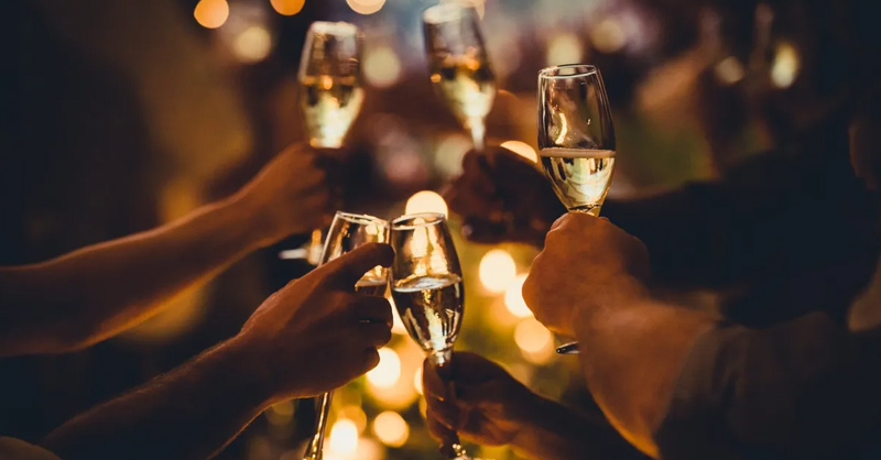 Trò chơi tất niên vui nhộn tăng cường sự gắn kết giữa các thành viên