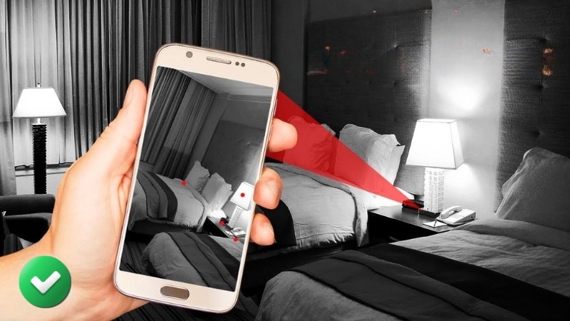 Camera điện thoại có thể nhận diện tia hồng ngoại phát ra từ camera quay lén