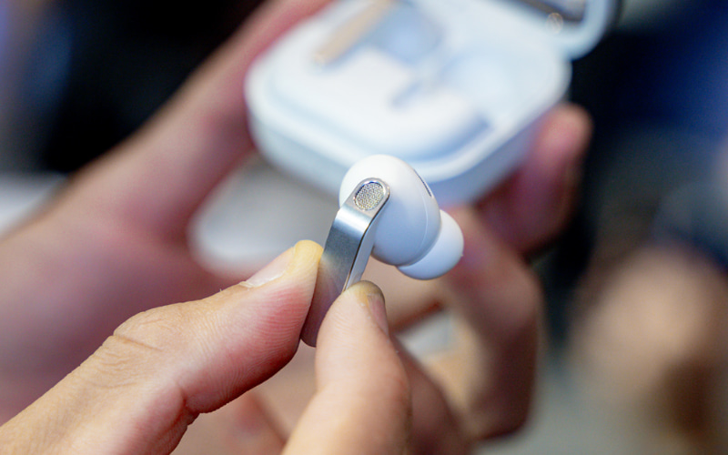 Tai nghe Galaxy Buds 4 Pro