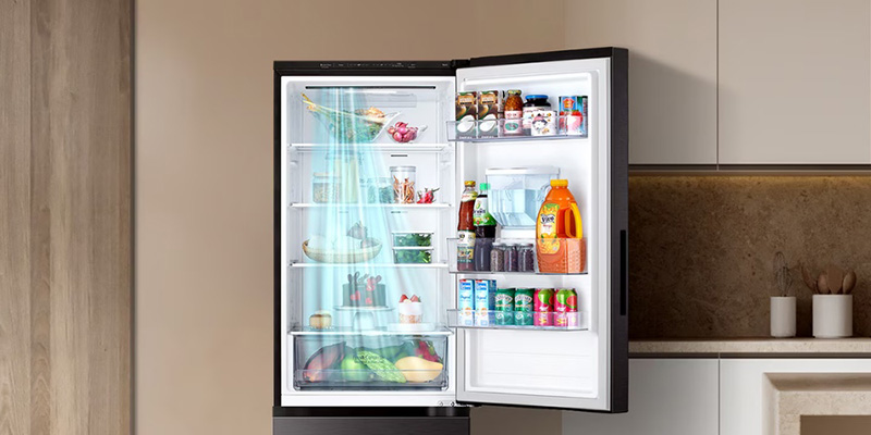 Bạn nên chọn tủ lạnh ngăn đá dưới nếu cần lấy rau củ, trái cây liên tục trong ngày