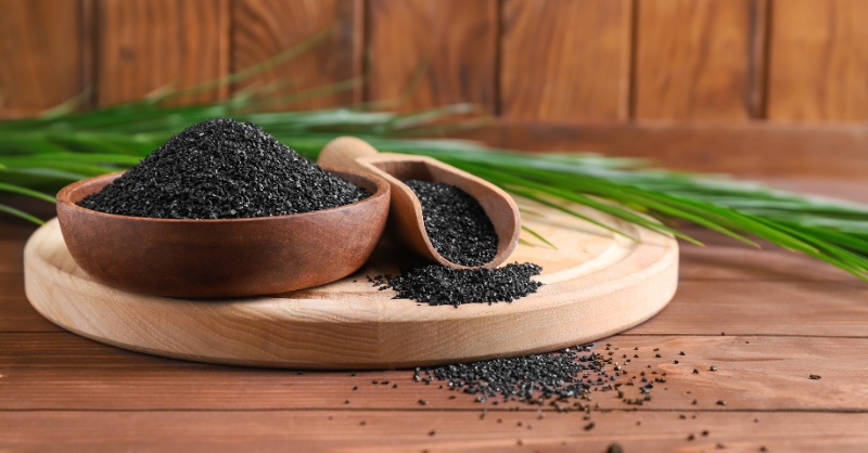 Mẹo làm sạch, khử mùi tủ lạnh bằng than hoạt tính tự nhiên