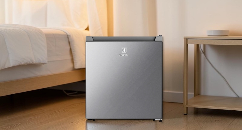Tủ Lạnh Electrolux EUM0500AD-VN tiện lợi