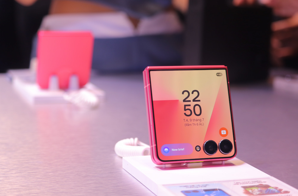 Samsung Galaxy Z Flip 7