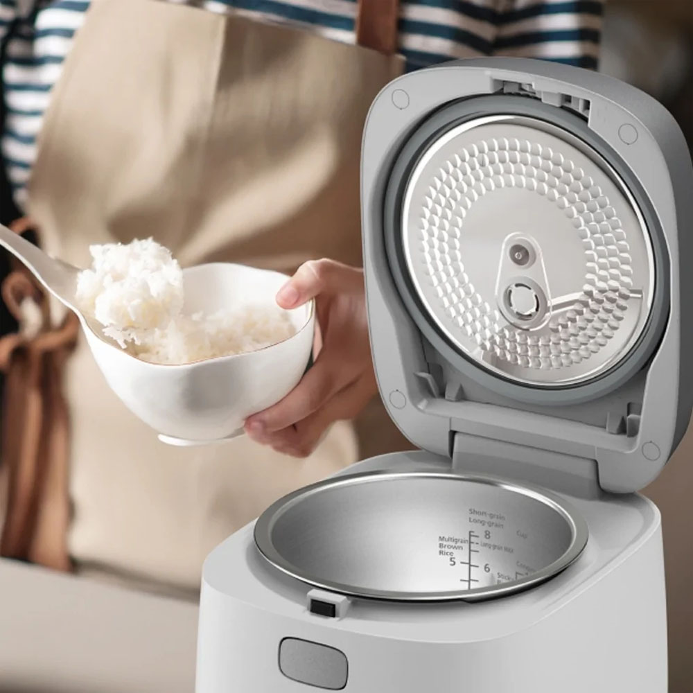 Nồi Cơm Điện Cao Tần SR-HNS151WRA có công suất 1180W 