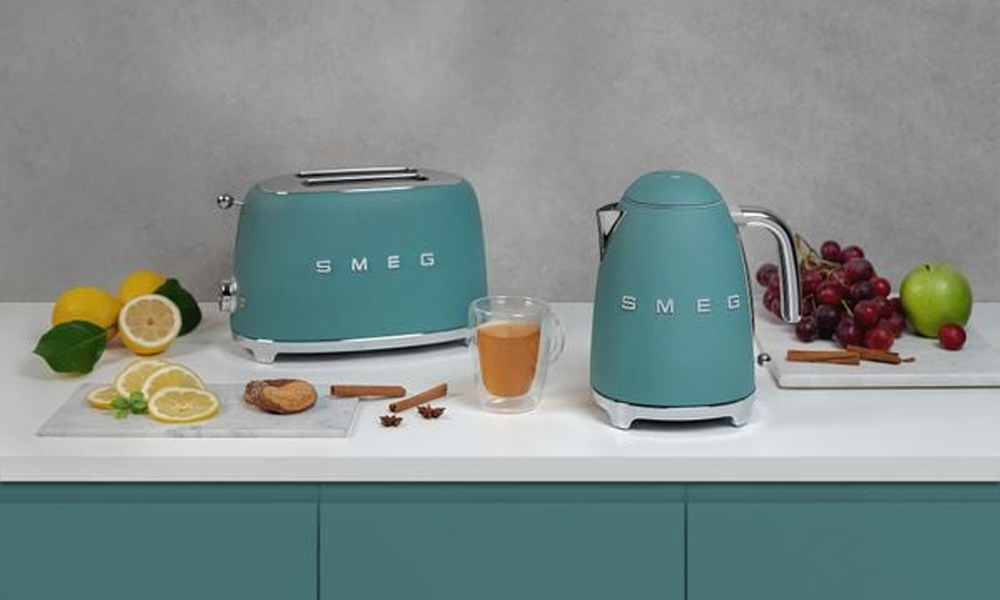 Thiết kế hiện đại của Ấm đun siêu tốc Smeg KLF03EGMEU