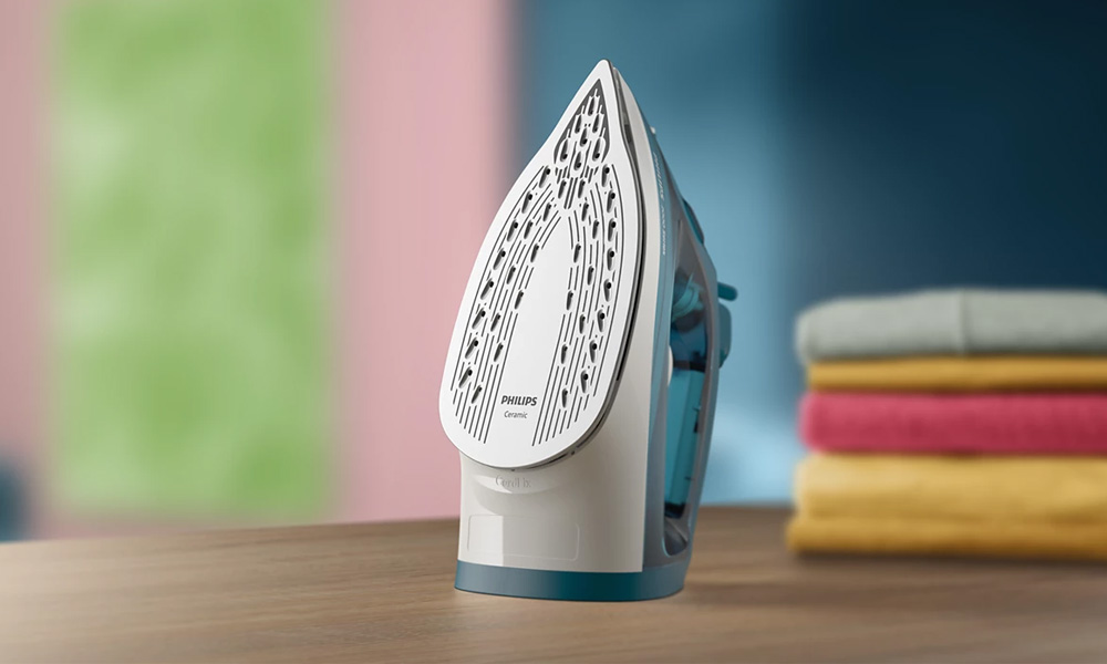 Mặt đế bằng gốm của Bàn ủi hơi nước Philips DST2030/90