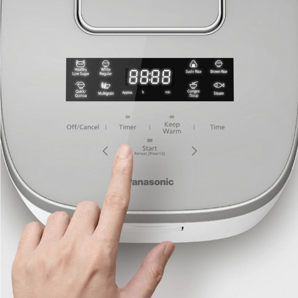 Bảng điều khiển cảm ứng dễ dàng thao tác 