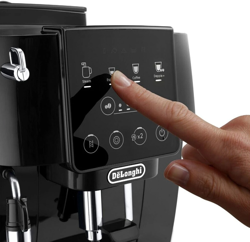 Giao diện của bảng điều khiển đơn giản, hiển thị rõ ràng các chức năng