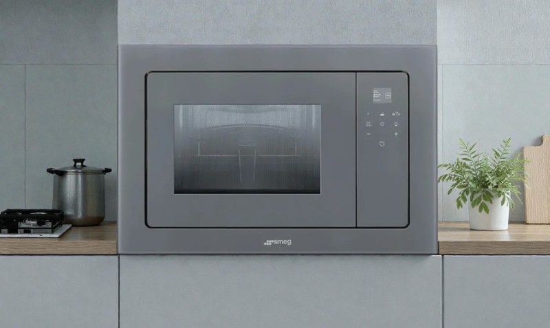 Kích thước lò vi sóng âm tủ cần tương thích với khoang tủ đã thiết kế sẵn