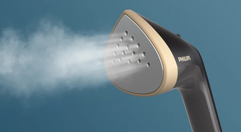 Chọn mua bàn ủi phun hơi nước liên tục 