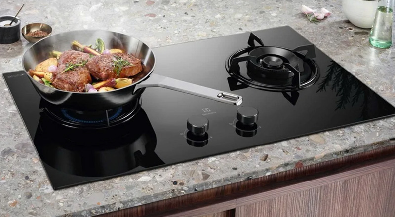 Bếp ga âm Electrolux nổi bật với thiết kế sang trọng, hiện đại