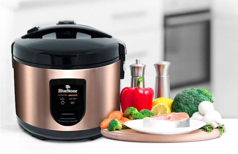 Giá nồi cơm điện Bluestone phù hợp với nhiều phân khúc người tiêu
