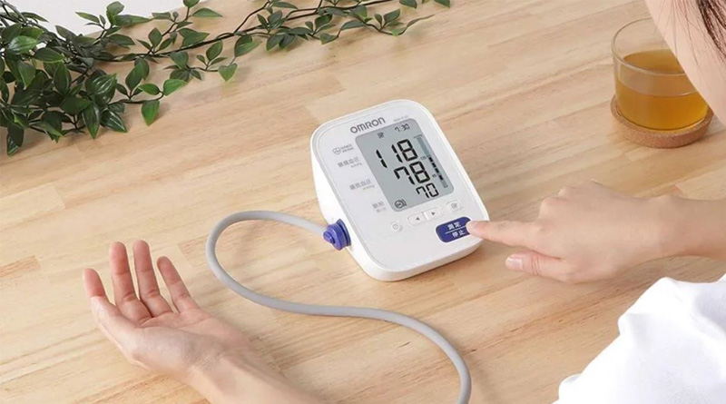 Máy đo huyết áp Omron là giải pháp toàn diện cho sức khỏe tim mạch