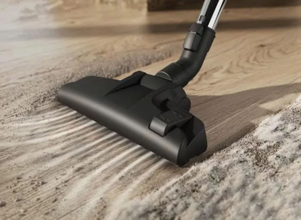 Máy Hút Bụi Electrolux EFC52512 trang bị đầu hút chuyên dụng