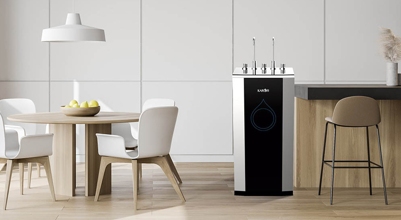 Thiết kế hiện đại của Máy lọc nước nóng lạnh Karofi KAD-C55 10 lõi
