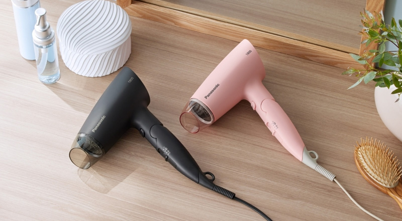 Chế độ sấy kèm bảo vệ tóc giúp giảm thiểu tác hại của nhiệt độ cao lên tóc 