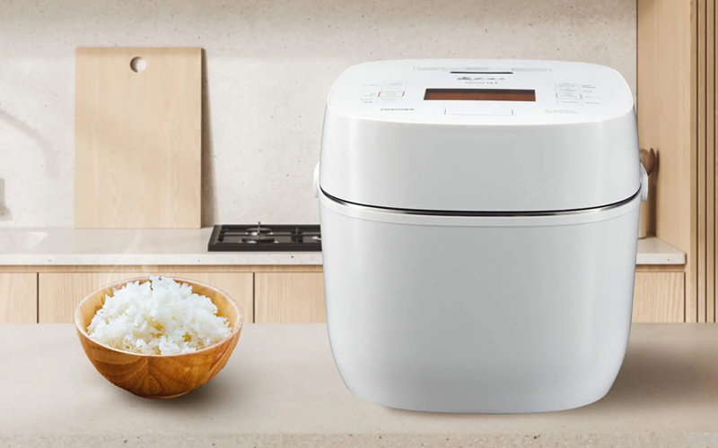 Nồi cơm áp suất cao tần giữ gạo tươi và nấu ra cơm dẻo, ngọt tự nhiên 