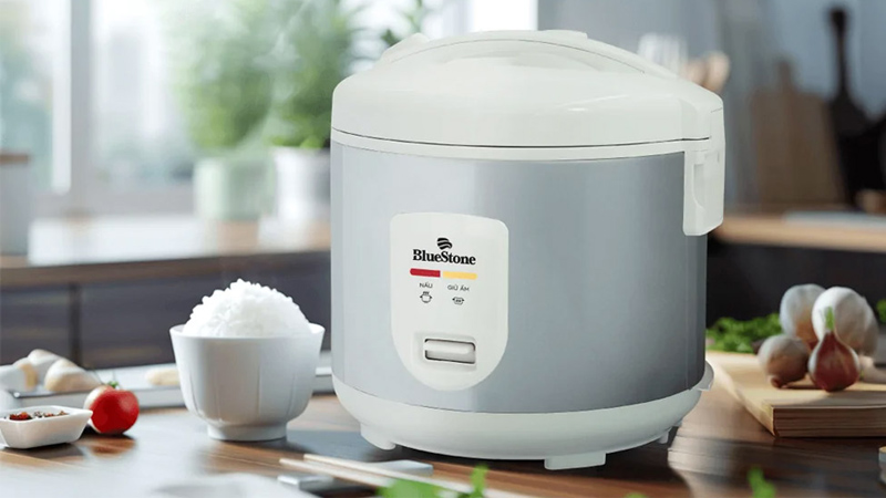 Nồi cơm nắp gài BlueStone sở hữu thiết kế tinh tế