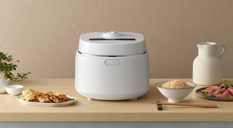 Nồi cơm điện Panasonic nổi bật với thiết kế hiện đại, nhỏ gọn