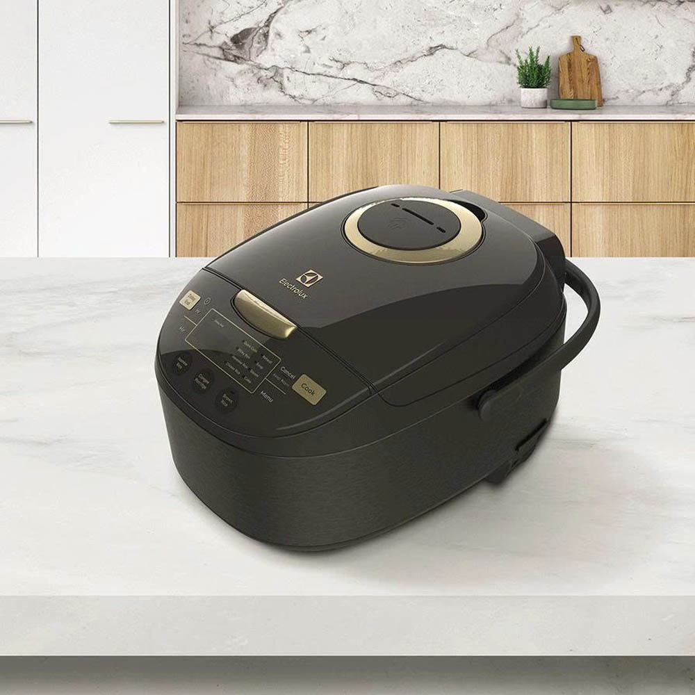 Nồi Cơm Điện Tử Electrolux E7RC1-550K 1 Lít