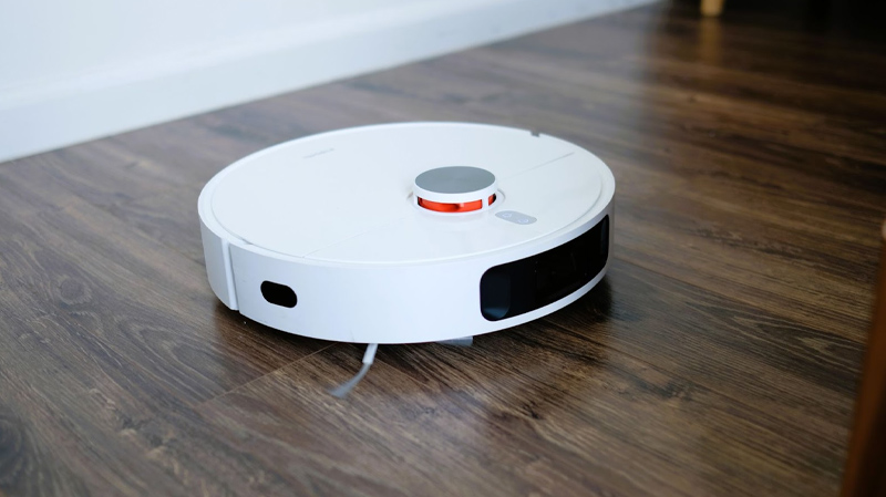 Robot hút bụi là thiết bị thông minh tự động hút bụi và lau nhà