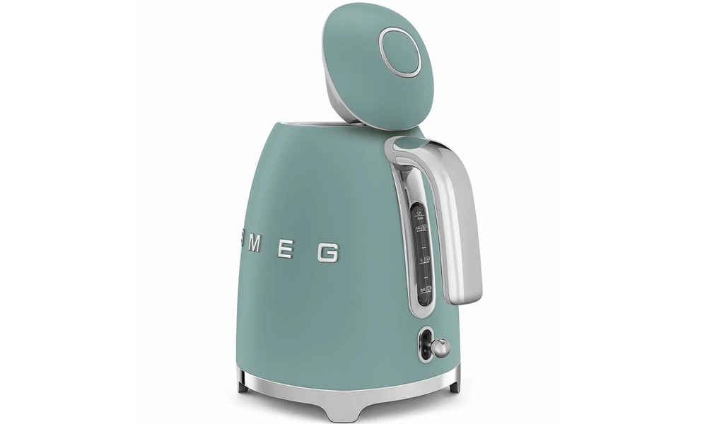 Ấm đun siêu tốc Smeg KLF03EGMEU được trang bị thước đo mực nước