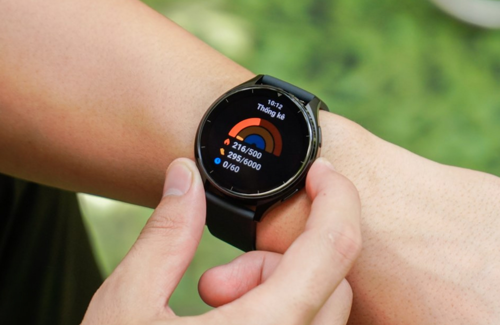 Theo dõi sức khỏe toàn diện