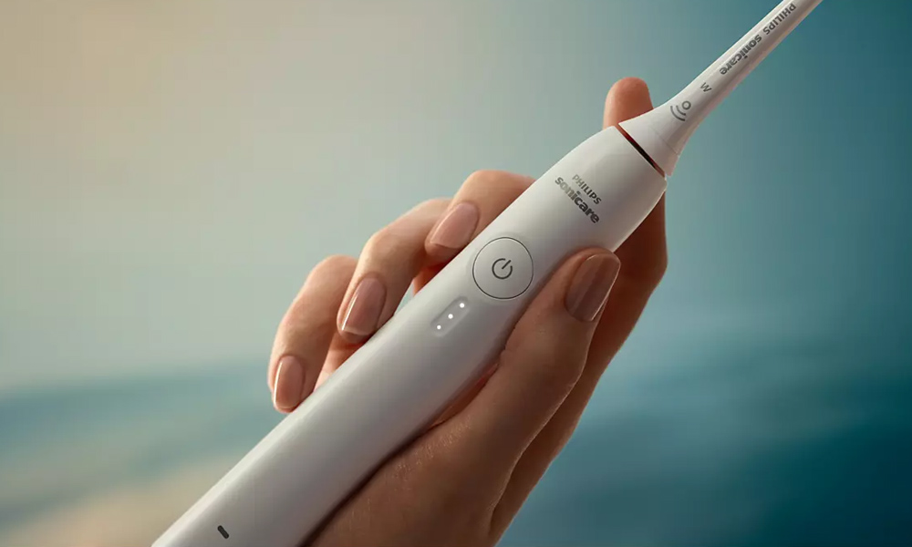 Dễ sử dụng Bàn Chải Đánh Răng Điện Philips Sonicare HX4031/21