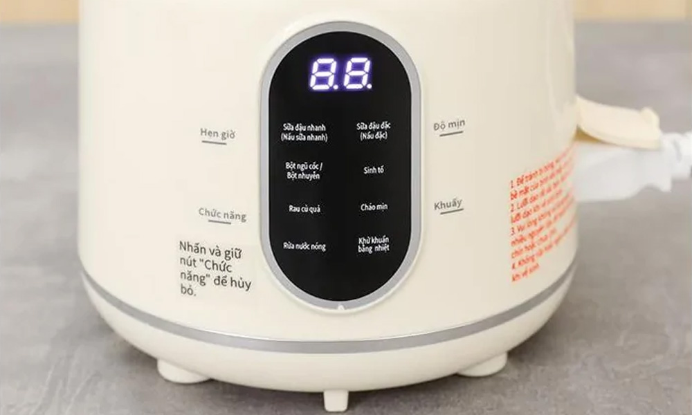 Bảng điều khiển cảm ứng hiện đại kết hợp màn hình hiển thị trực quan