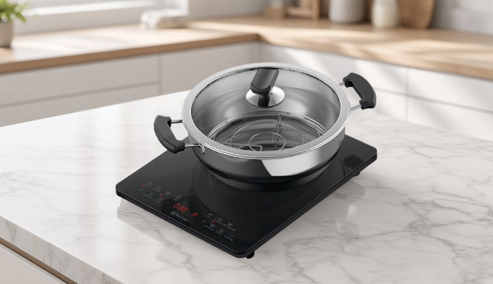 Công suất 2100W, gia nhiệt nhanh và mạnh mẽ