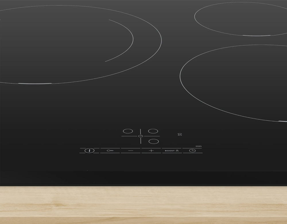 Bảng điều khiển TouchControl giúp dễ dàng lựa chọn vùng nấu và công suất