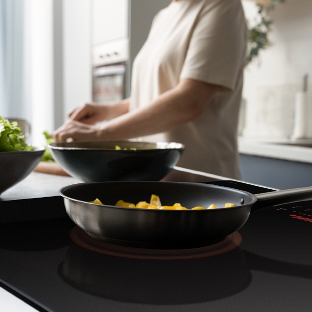 4 chế độ nấu cài đặt sẵn hỗ trợ chế biến đa dạng món ăn 