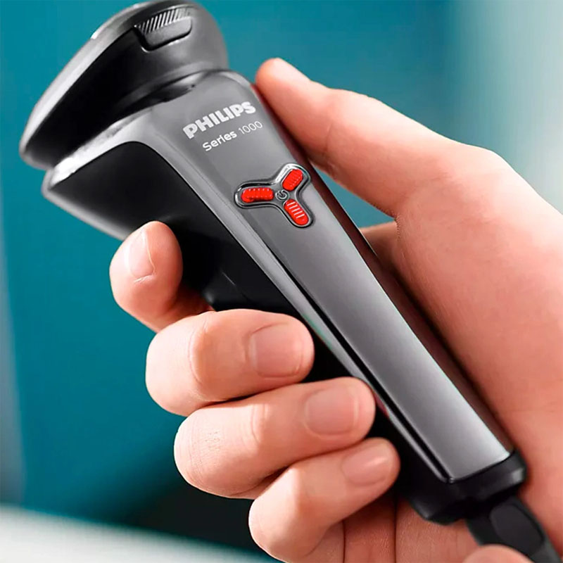 Máy cạo râu Philips có thiết kế nhỏ gọn, tiện lợi