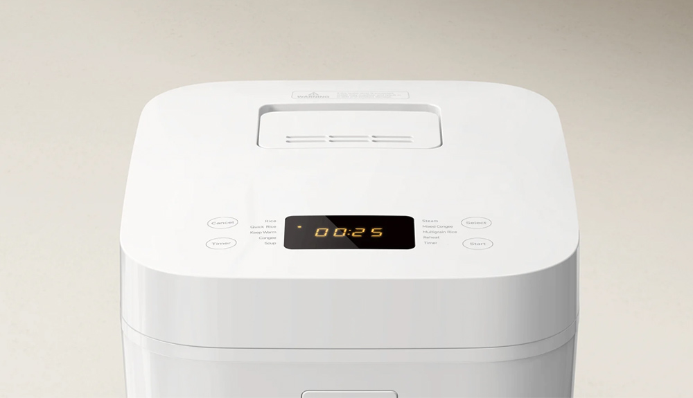 Điều khiển cảm ứng đi kèm màn hình hiển thị màu đen