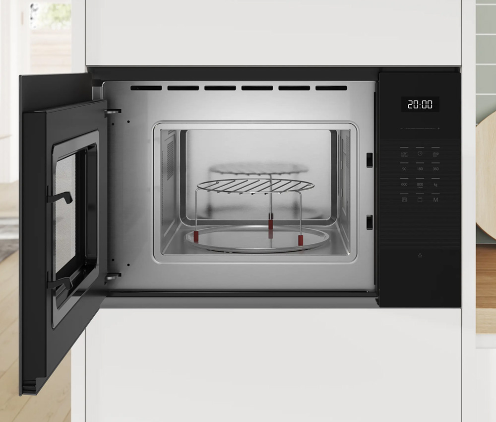 Bosch BEL524MB2 sở hữu khoang lò bằng inox bền bỉ