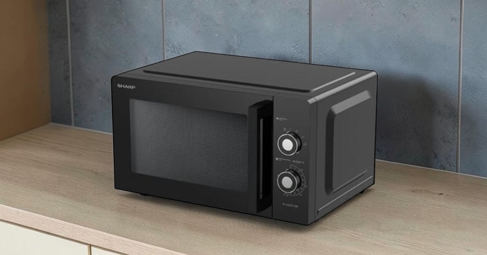 Công suất vi sóng 900W làm nóng nhanh, tiết kiệm thời gian