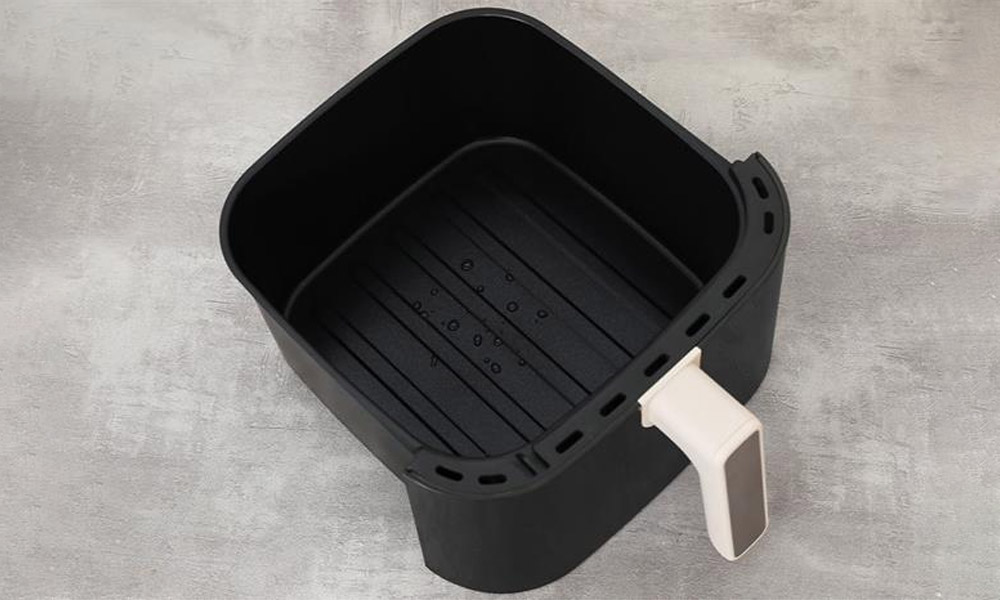 Nồi Chiên Không Dầu Bear AFR-215BF tích hợp lòng nồi thép cán nguội