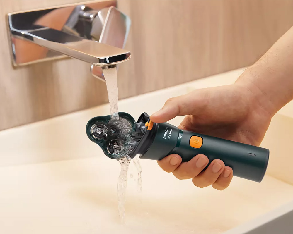 Máy Cạo Râu Khô Và Ướt Philips S1882/00 cho phép rửa sạch dưới vòi nước