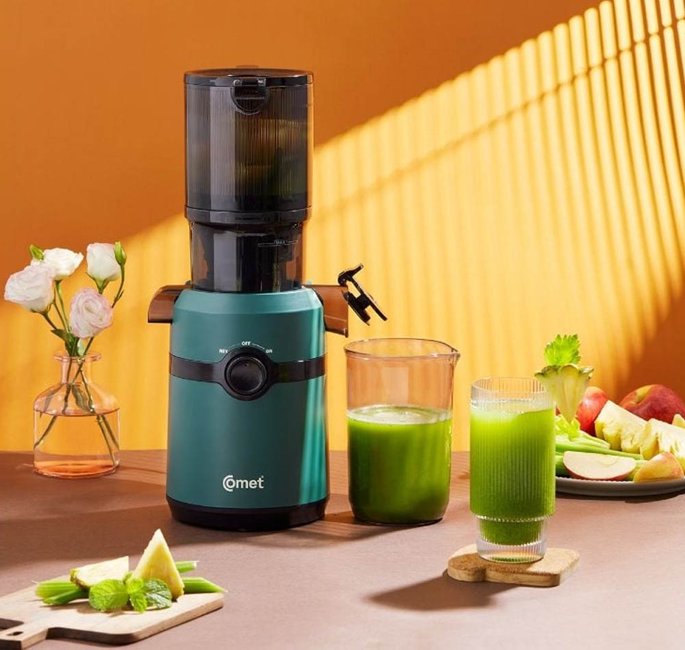 Máy Ép Chậm Comet CM9616 trang bị hai cốc chứa riêng biệt