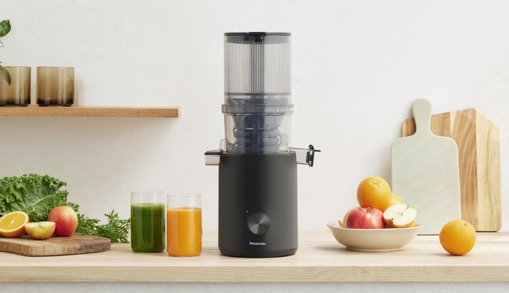 Máy Ép Trái Cây Chậm Panasonic MJ-L800KRA sở hữu thiết kế tối giản