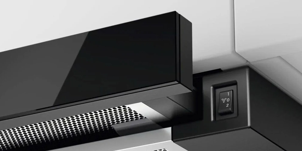 Điều chỉnh Máy Hút Mùi Electrolux ECP7311GB bằng điều khiển nút nhấn