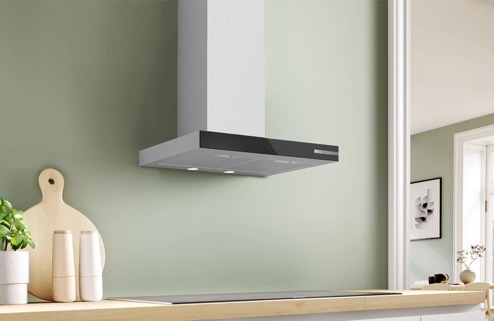 Máy Hút Mùi Áp Tường Bosch DWB67BK61T có thiết kế nhỏ gọn