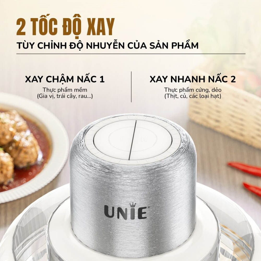 2 tốc độ xay giúp linh hoạt điều chỉnh theo từng loại thực phẩm