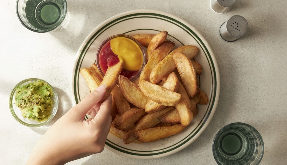 Panasonic NN-CT56RBYUE  tích hợp 20 chương trình nấu cài đặt sẵn 