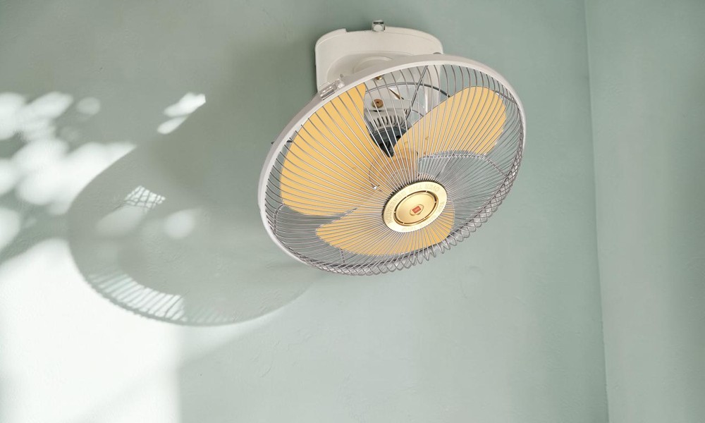 Quạt Trần Đảo KDK M40R(GD) có thiết kế thanh lịch