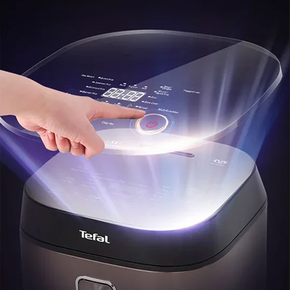 Bảng điều khiển cảm ứng hiện đại, dễ thao tác