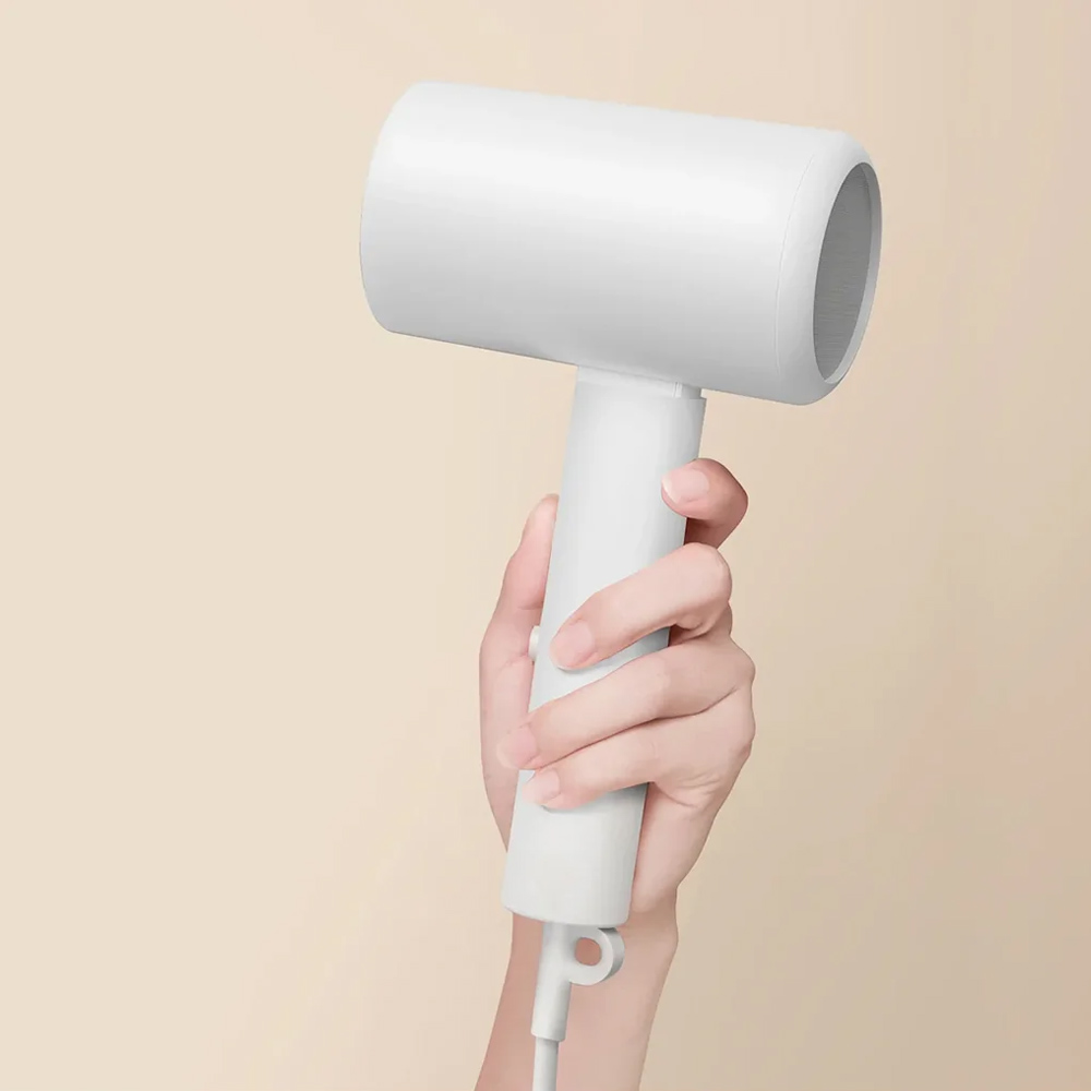Xiaomi Compact Hair Dryer H101 EU có móc treo cất giữ gọn gàng