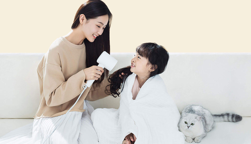 Xiaomi Ionic Hair Dryer H300 EU tự động tắt nguồn khi nhiệt độ quá cao