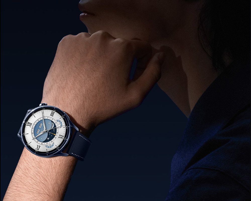 Xiaomi Watch S5 46mm Dây Da hiển thị rõ nét trong điều kiện ánh sáng mạnh