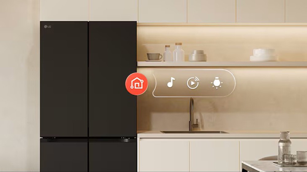 Kết nối WiFi giúp điều khiển tủ lạnh LG F56BG từ xa qua ứng dụng LG ThinQ